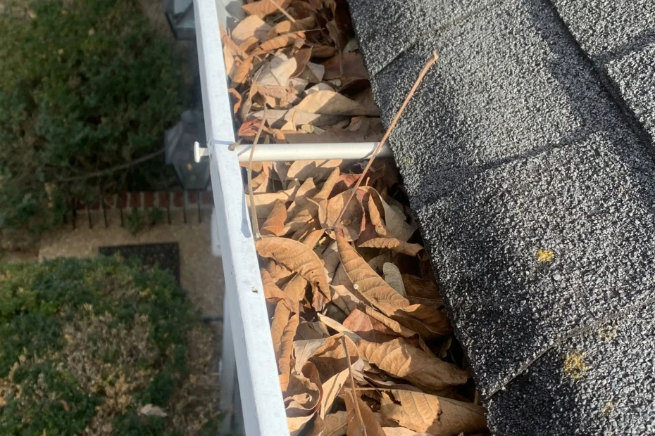 Crestwood Gutter Cleaning